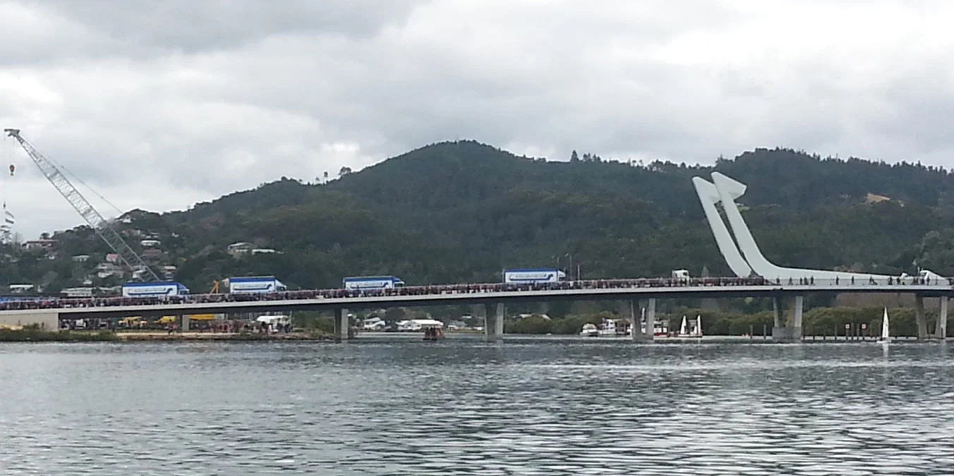 Mainfreight Truck crossing the new Whangarei bridge