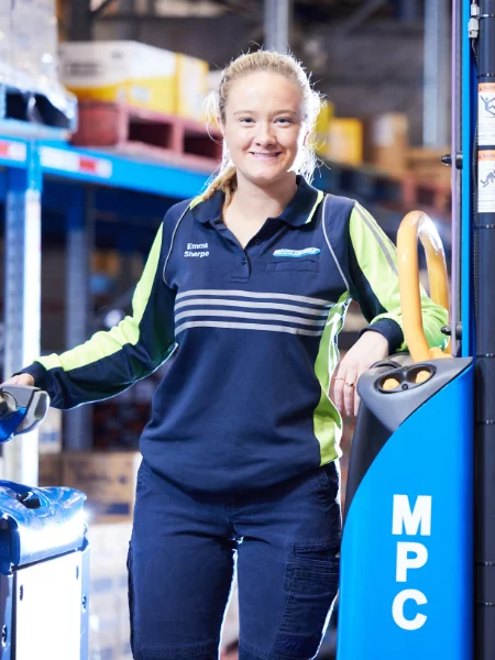 What is Duty Drawback? - Mainfreight Team member, a girl, in a warehouse
