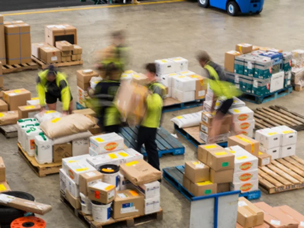 What is Duty Drawback? - Mainfreigh team members packing duty drawback freight