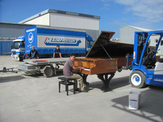 Mainfreight Moves the World's Longest Piano