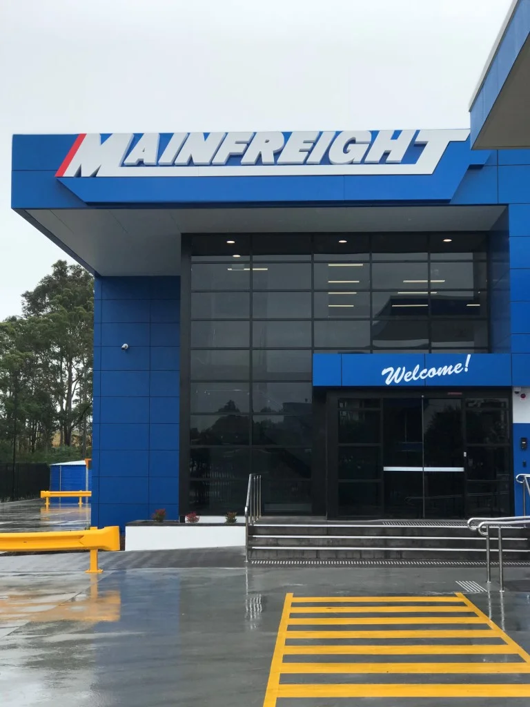 transport companies Newcastle - Mainfreight Newcastle front entrance